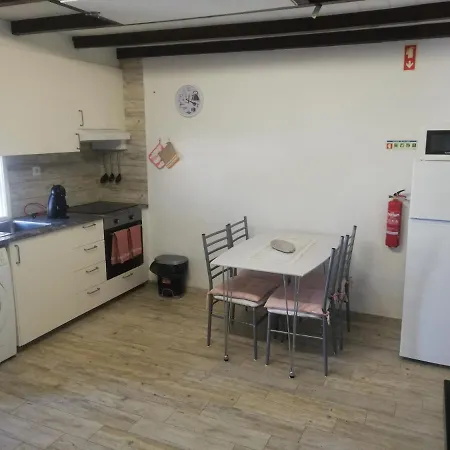 Nyaraló Casa Da Alfarim *